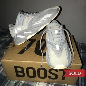 YEEZY BOOST 700
Inertia